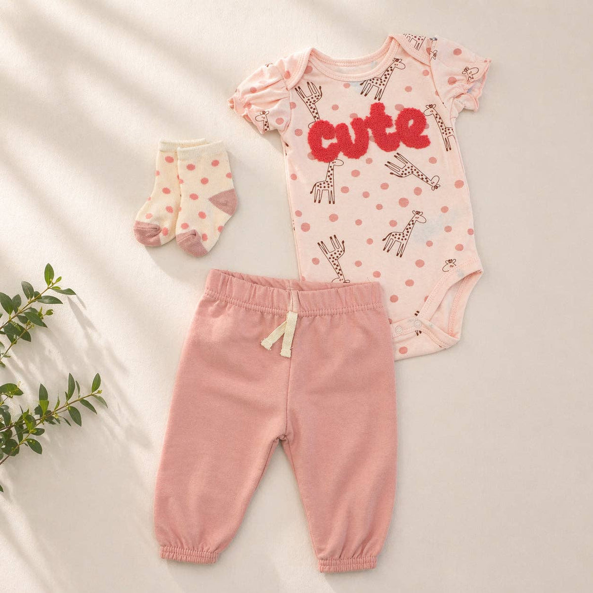Baby 3pcs Cute Chenille Applique Bodysuit Socks Pants Set